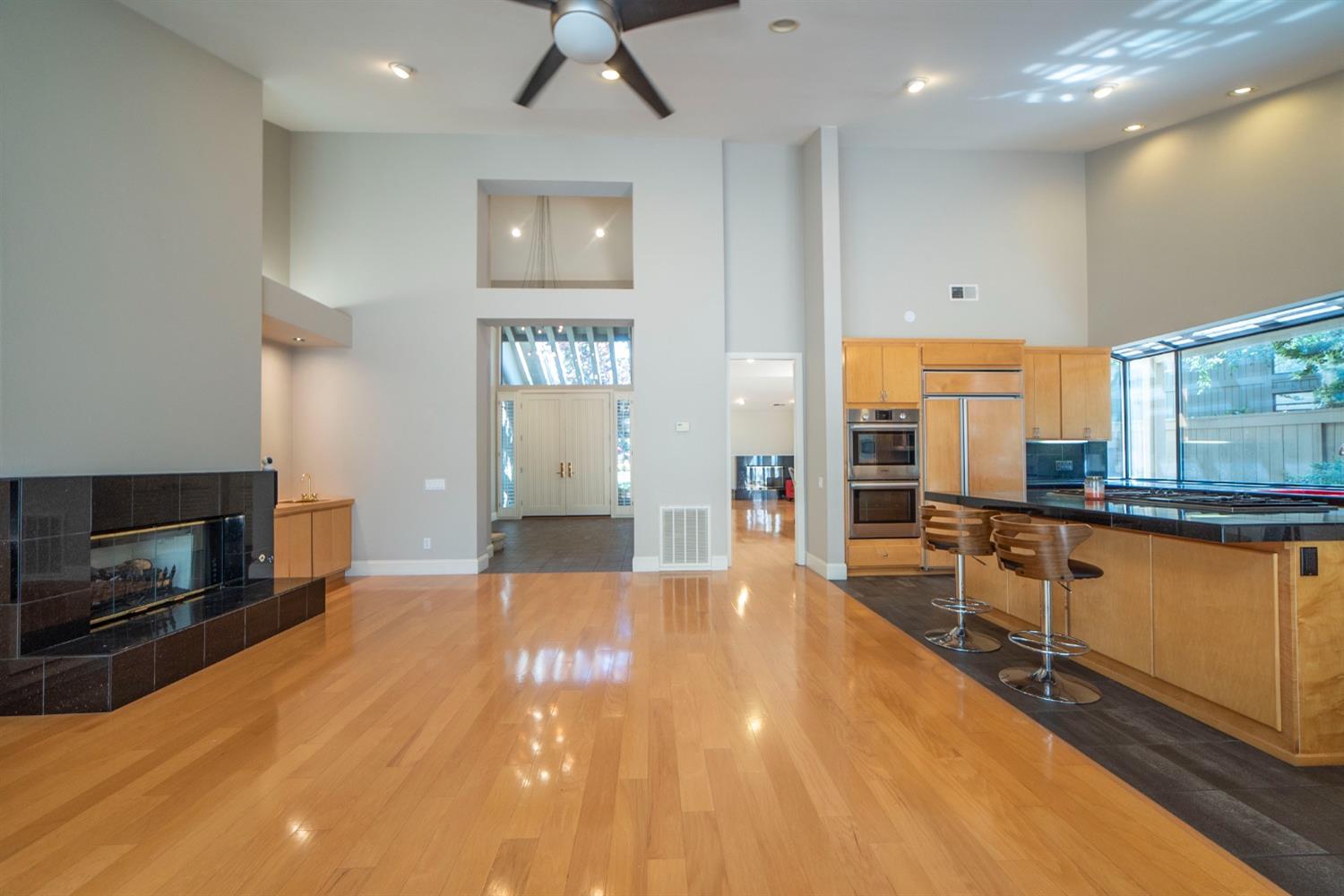 Detail Gallery Image 49 of 94 For 11457 Huntington Village Ln, Gold River,  CA 95670 - 4 Beds | 4/2 Baths