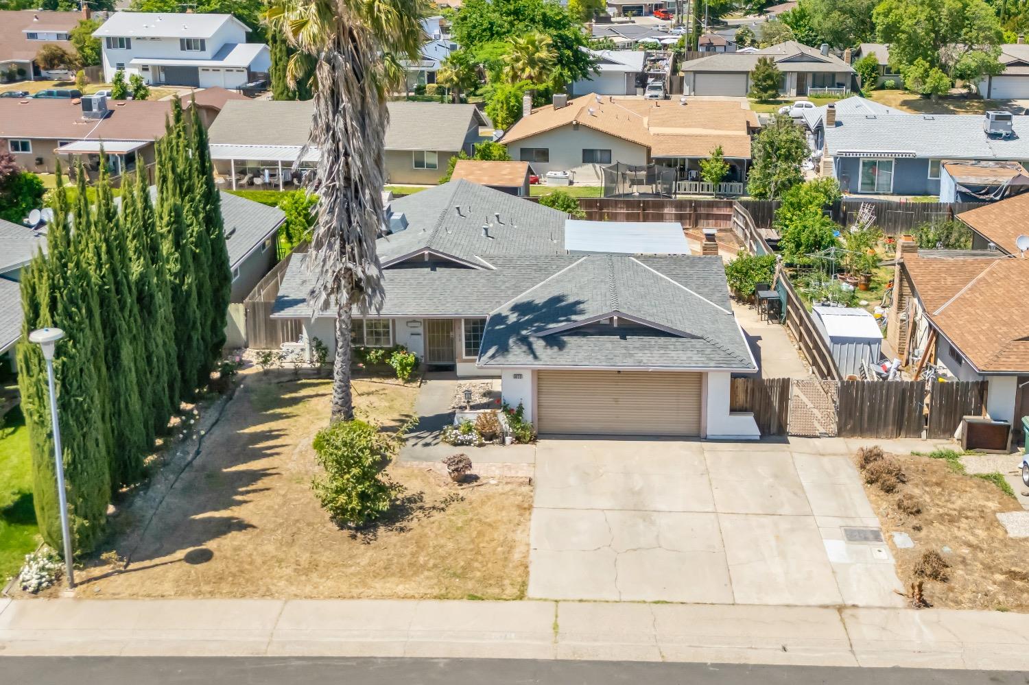 Detail Gallery Image 39 of 45 For 6833 Sandrock Way, Sacramento,  CA 95828 - 4 Beds | 2/1 Baths
