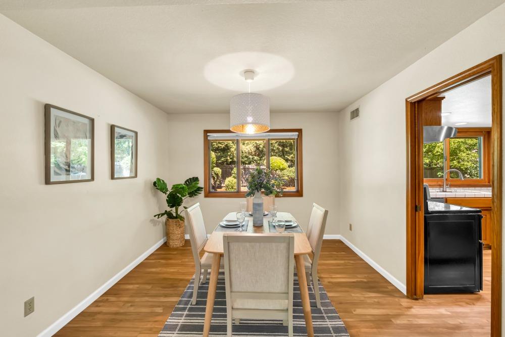 Detail Gallery Image 10 of 53 For 1231 Antelope Ave, Davis,  CA 95616 - 4 Beds | 2/1 Baths
