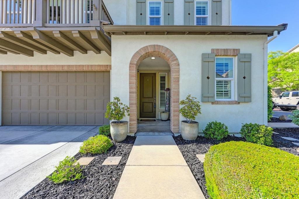 Pesaro Drive, El Dorado Hills, California image 5