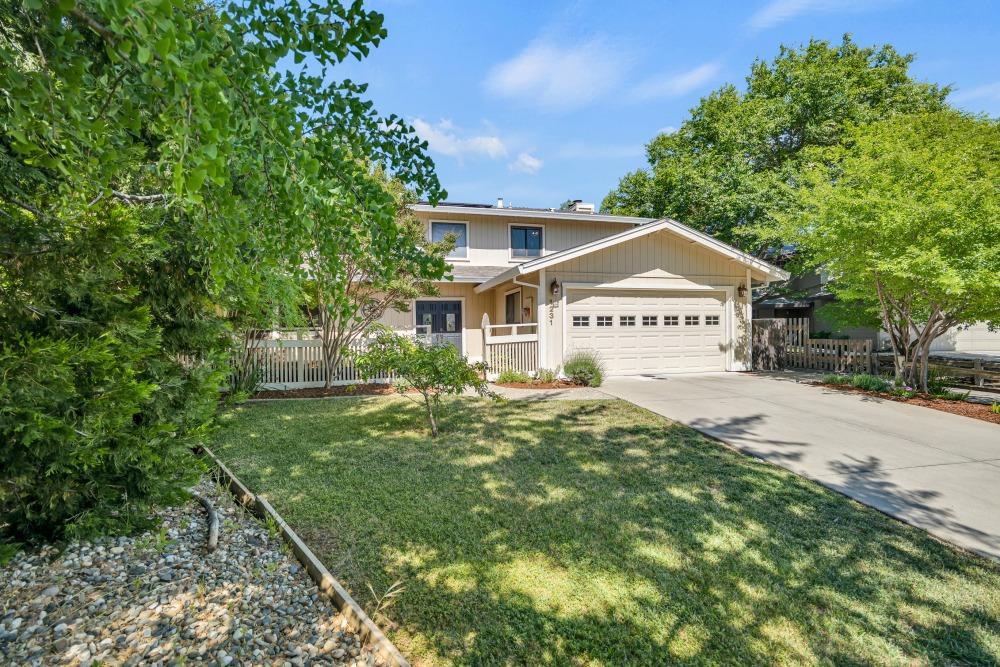 Detail Gallery Image 2 of 53 For 1231 Antelope Ave, Davis,  CA 95616 - 4 Beds | 2/1 Baths
