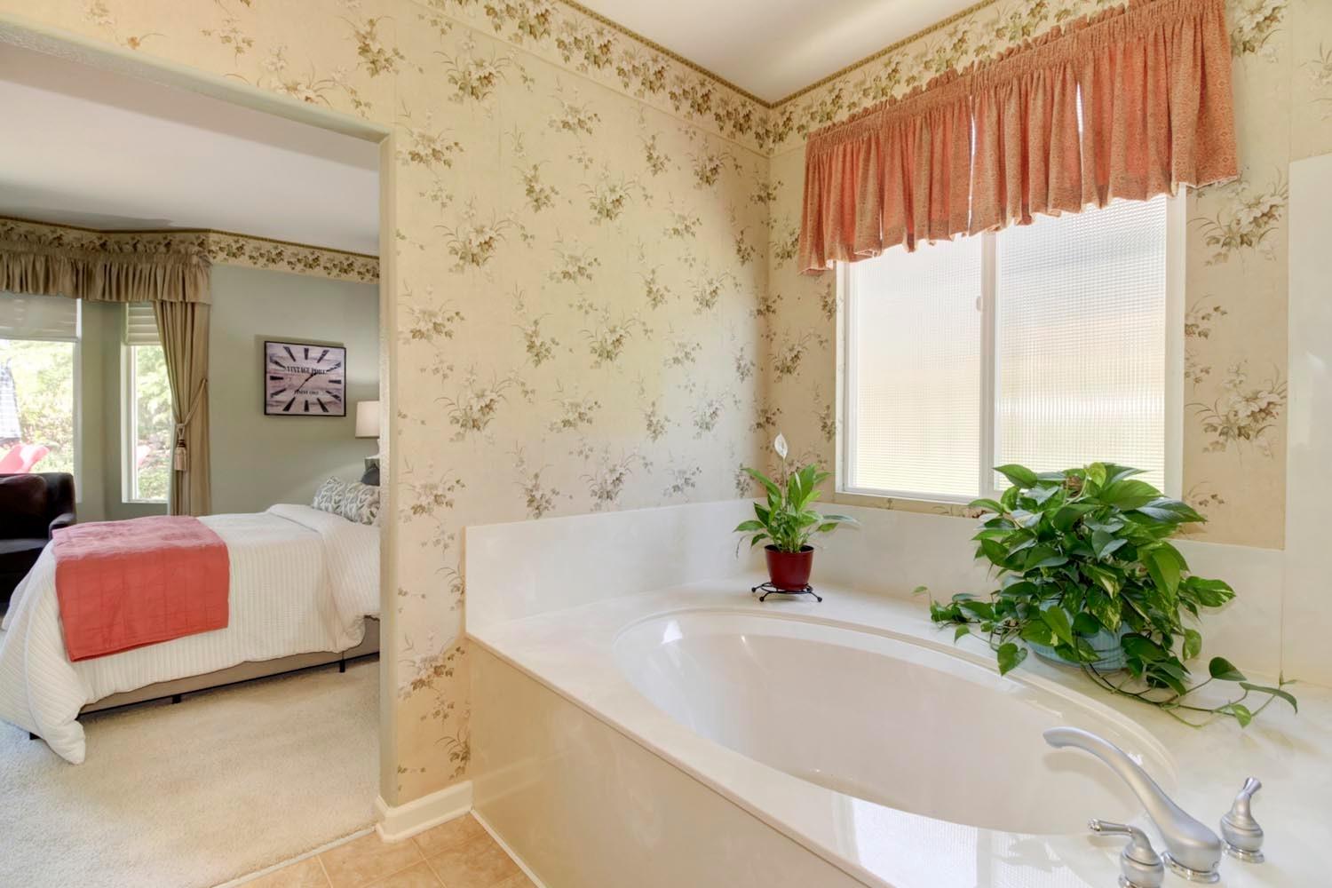 Detail Gallery Image 28 of 44 For 1960 Viola View Ct, Lincoln,  CA 95648 - 2 Beds | 2 Baths
