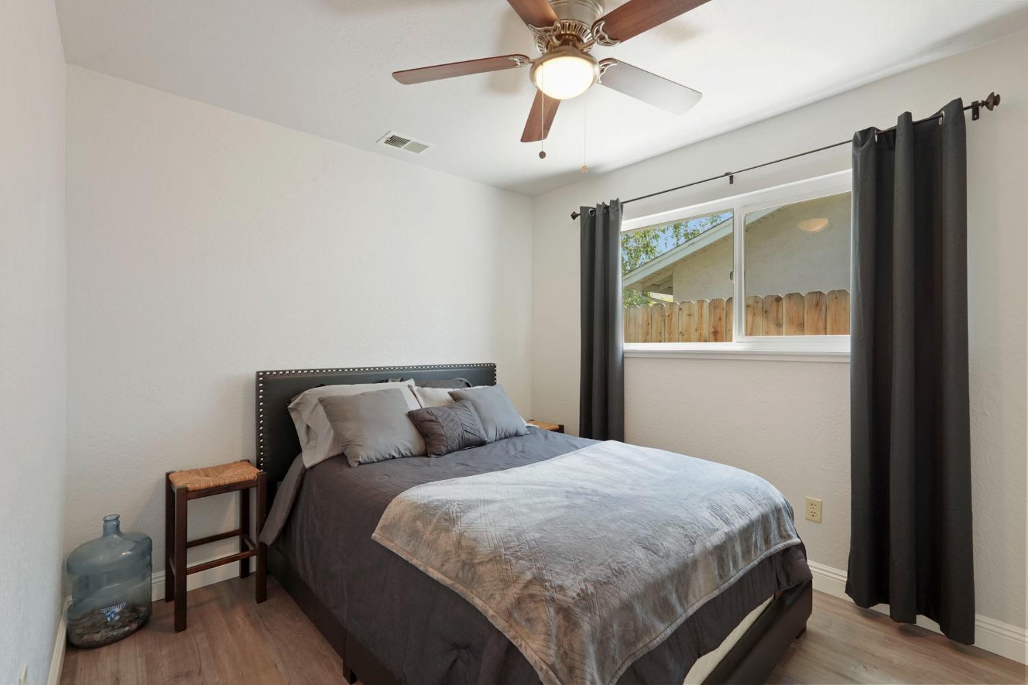 Detail Gallery Image 22 of 43 For 627 Tahoe Dr, Lodi,  CA 95242 - 3 Beds | 2 Baths