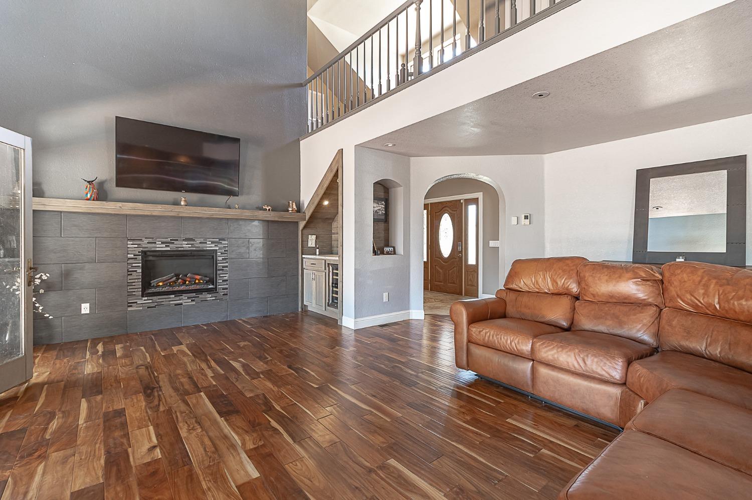 Detail Gallery Image 11 of 33 For 9925 Poppy Hills Dr, Oakdale,  CA 95361 - 4 Beds | 2 Baths