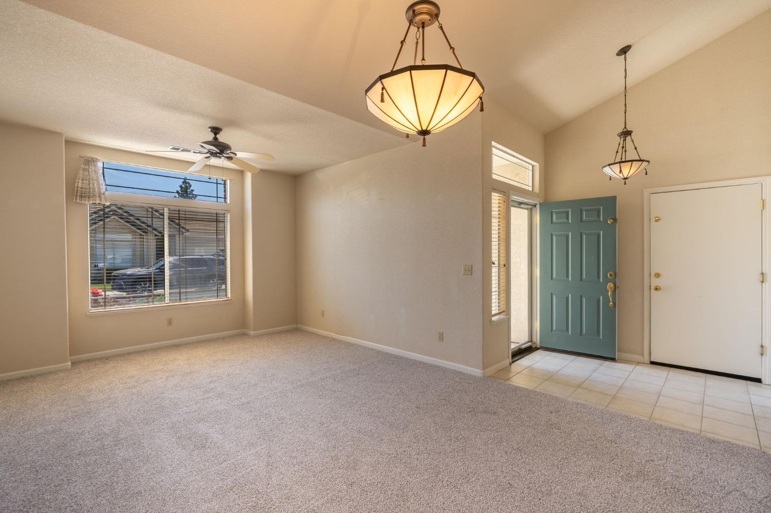 Detail Gallery Image 8 of 32 For 2205 Curzon Dr, Modesto,  CA 95355 - 3 Beds | 2 Baths