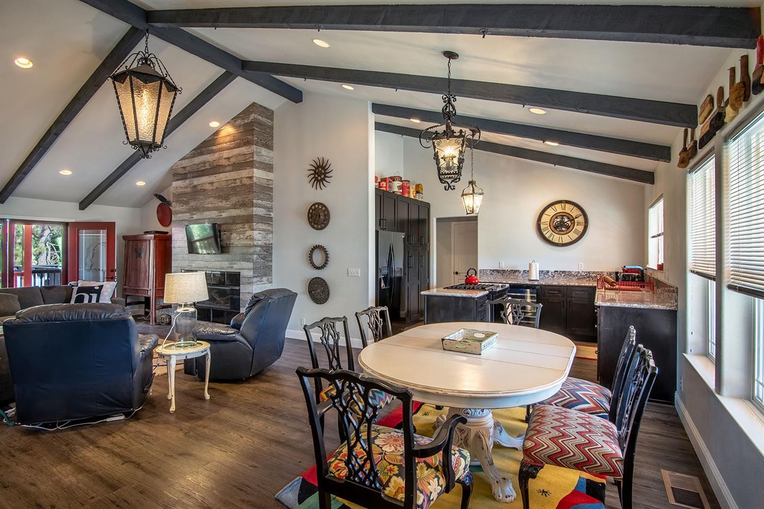 Detail Gallery Image 2 of 23 For 13689 Brannon Ct, Nevada City,  CA 95959 - 3 Beds | 2 Baths