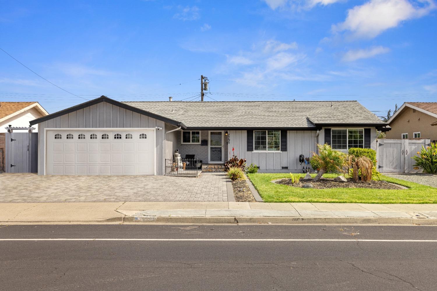 Detail Gallery Image 1 of 33 For 7795 Tamarack Dr, Dublin,  CA 94568 - 3 Beds | 2 Baths