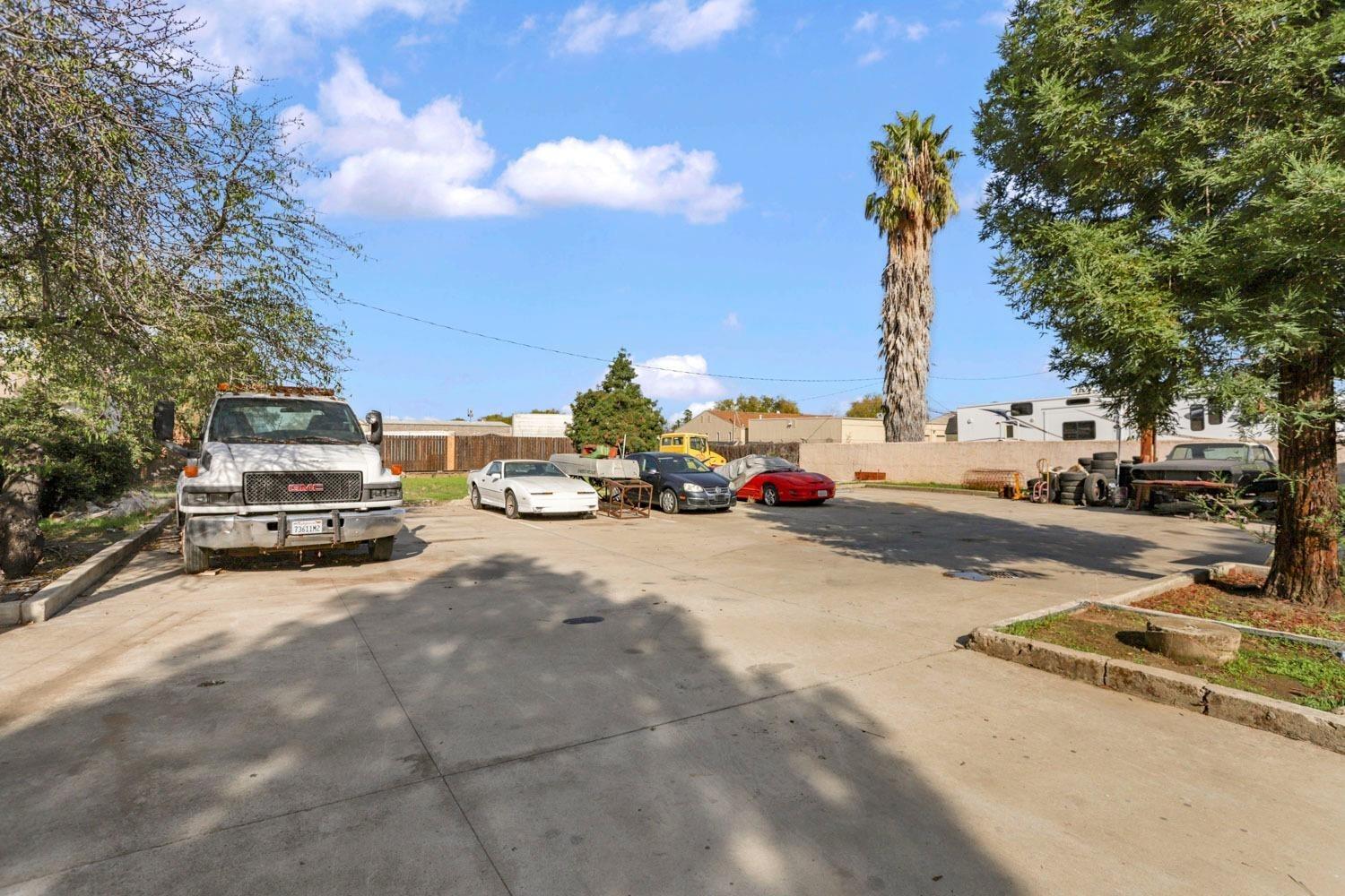 Detail Gallery Image 49 of 52 For 625 E Pine St, Lodi,  CA 95240 - 4 Beds | 2 Baths