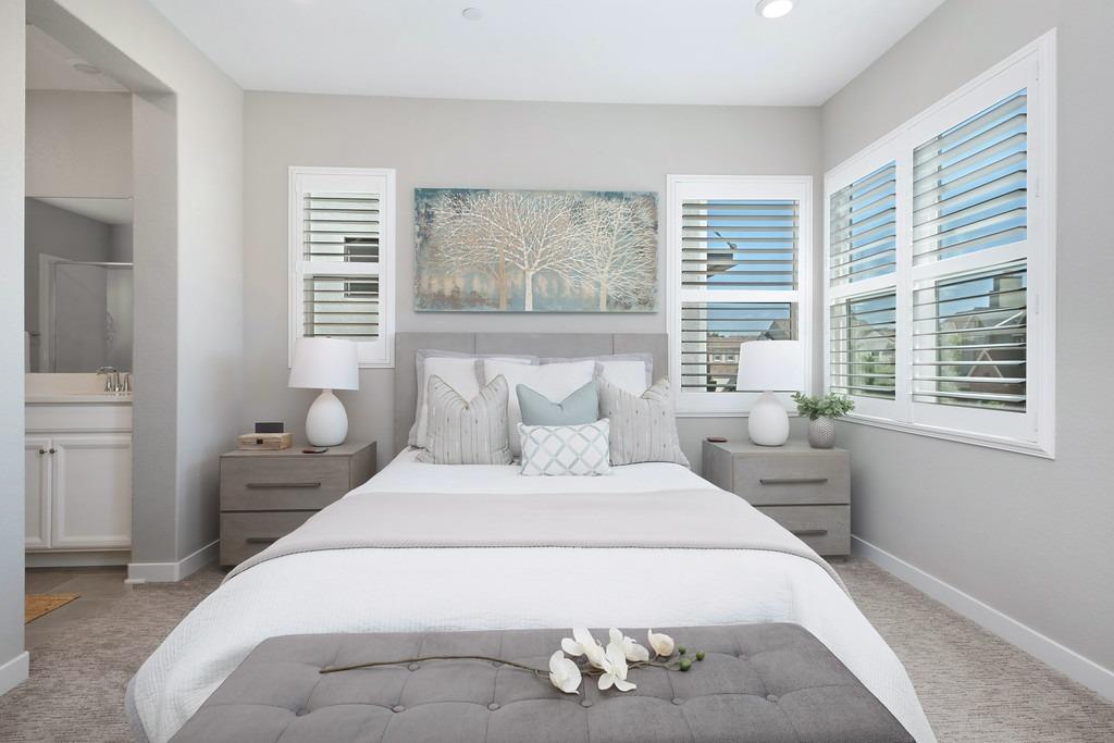 Detail Gallery Image 41 of 89 For 142 Fonseca St, Sacramento,  CA 95816 - 3 Beds | 3/1 Baths