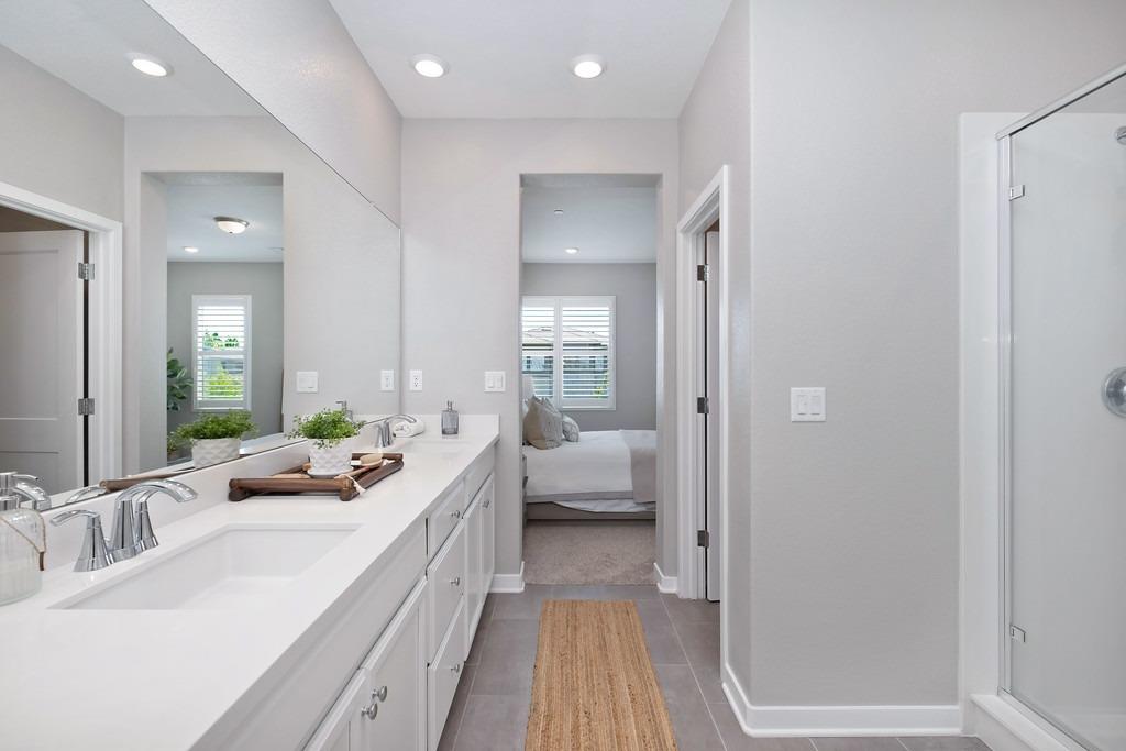 Detail Gallery Image 45 of 89 For 142 Fonseca St, Sacramento,  CA 95816 - 3 Beds | 3/1 Baths