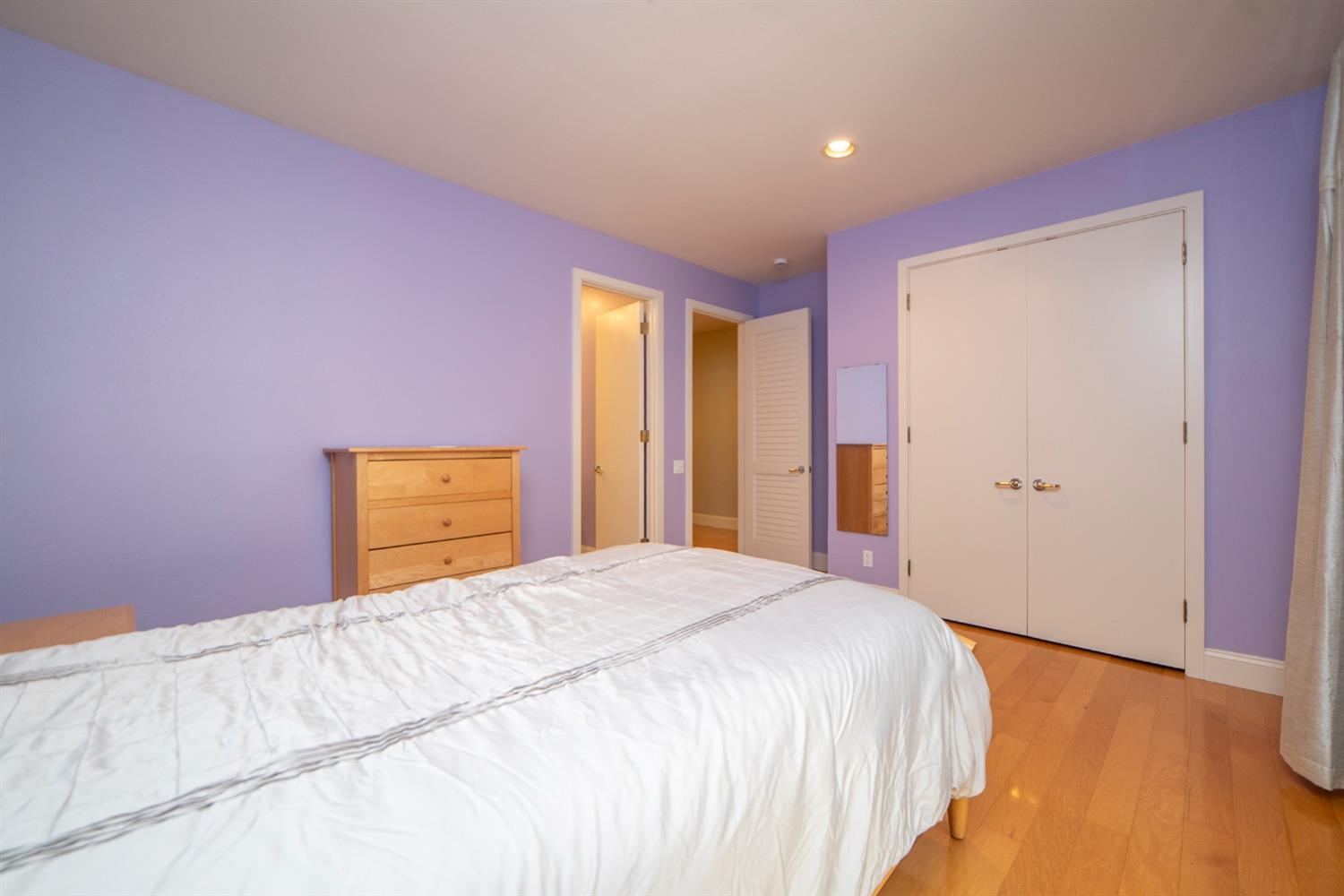 Detail Gallery Image 32 of 94 For 11457 Huntington Village Ln, Gold River,  CA 95670 - 4 Beds | 4/2 Baths
