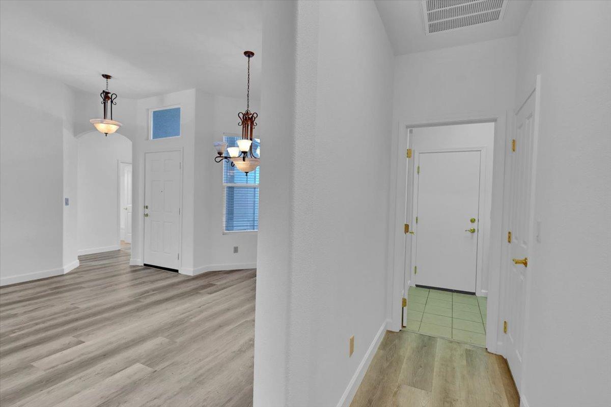 Detail Gallery Image 18 of 46 For 9668 Harvest View Way, Sacramento,  CA 95827 - 3 Beds | 2 Baths