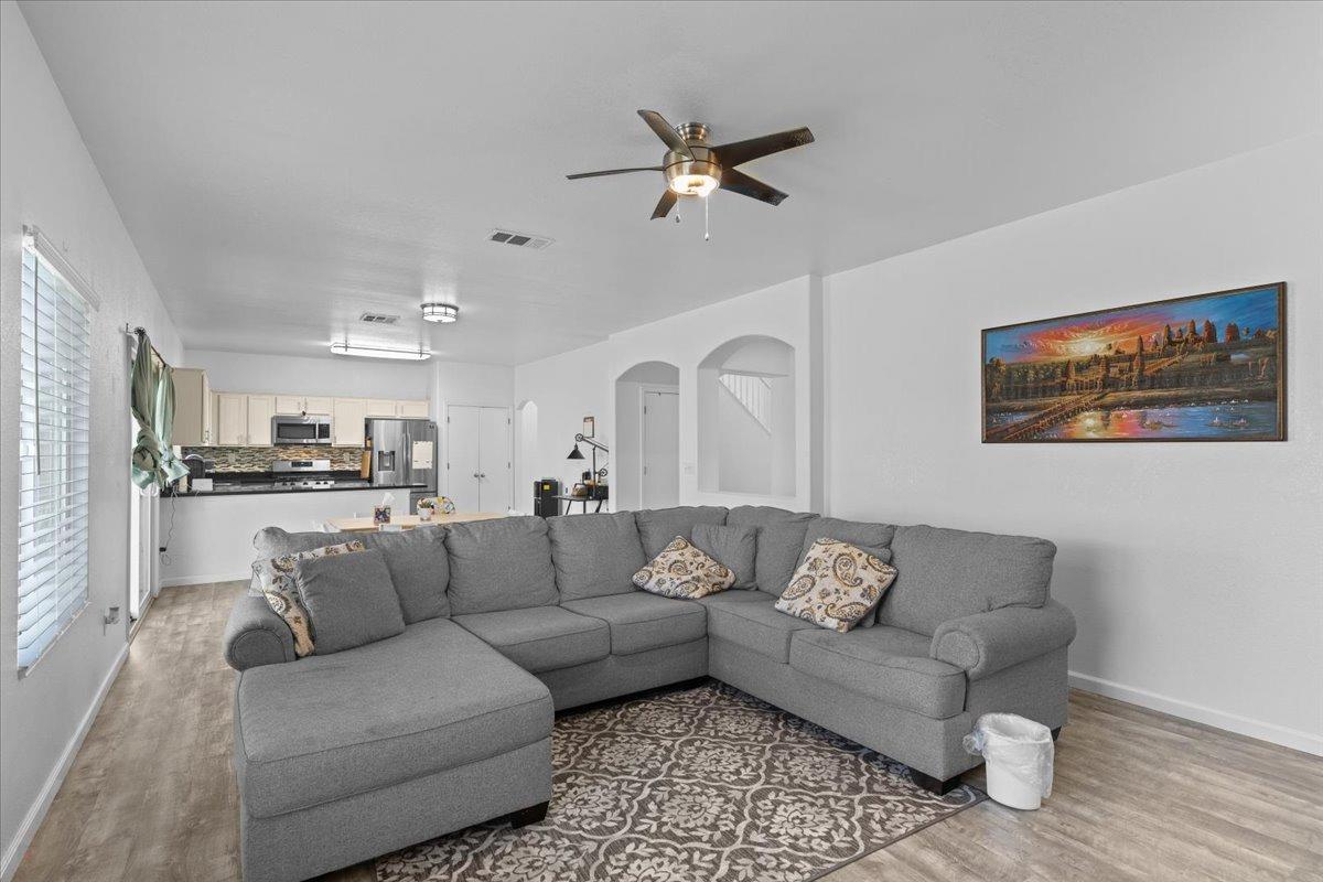 Detail Gallery Image 21 of 48 For 3129 Sonata Cir, Stockton,  CA 95212 - 4 Beds | 2/1 Baths