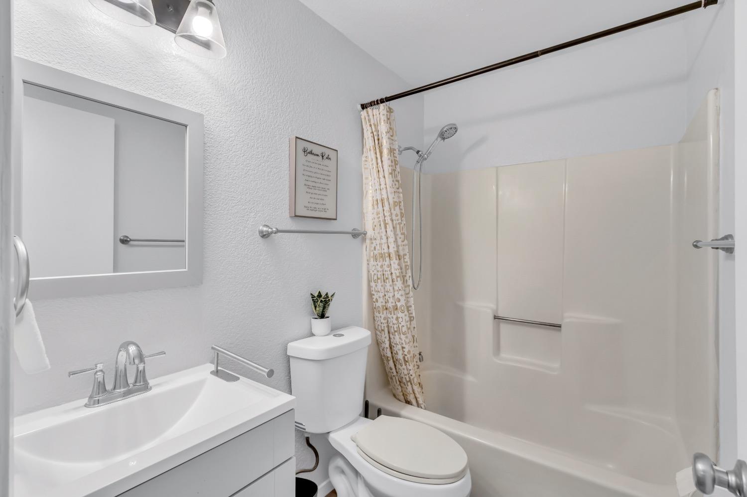 Detail Gallery Image 15 of 51 For 5540 Tyler St, Sacramento,  CA 95842 - 3 Beds | 2 Baths