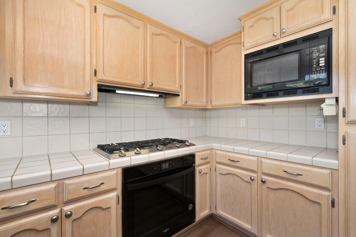 Detail Gallery Image 33 of 69 For 2259 River Trails Cir, Rancho Cordova,  CA 95670 - 3 Beds | 2 Baths