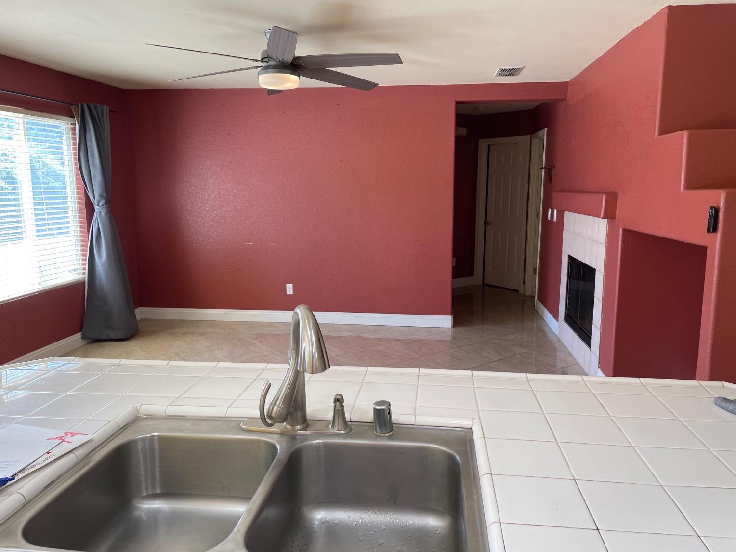 Detail Gallery Image 8 of 37 For 29 Acero Ct, Sacramento,  CA 95835 - 4 Beds | 3 Baths