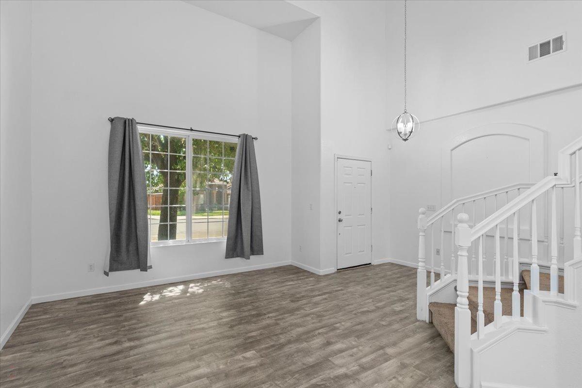 Detail Gallery Image 8 of 48 For 3129 Sonata Cir, Stockton,  CA 95212 - 4 Beds | 2/1 Baths