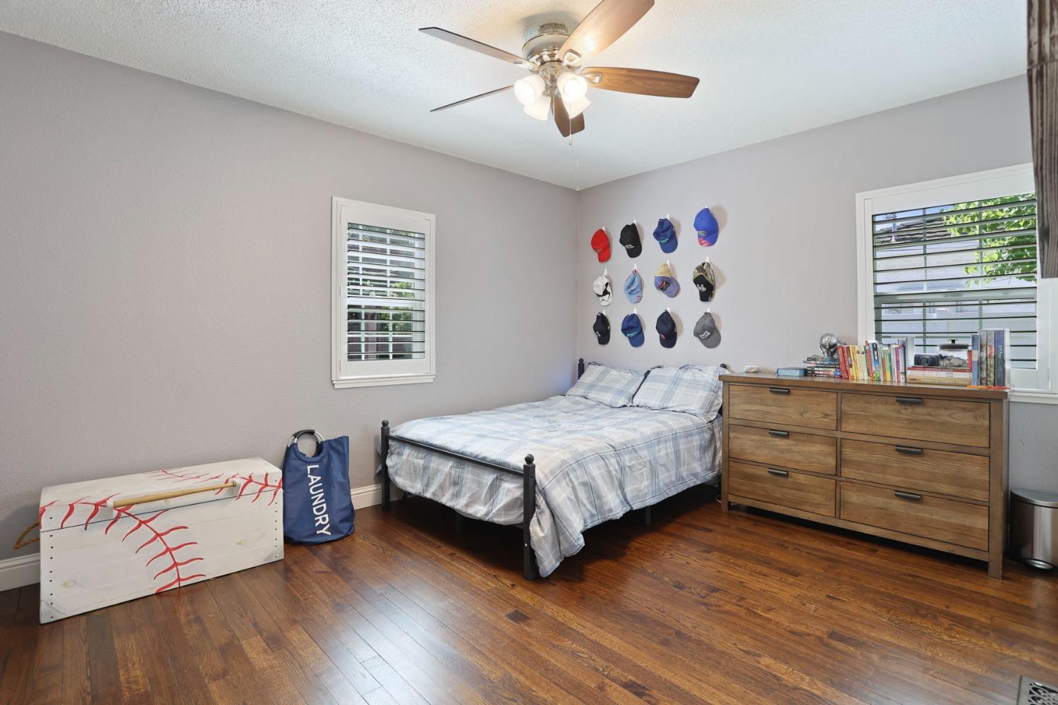 Detail Gallery Image 28 of 41 For 1120 W Oak St, Lodi,  CA 95240 - 3 Beds | 2 Baths