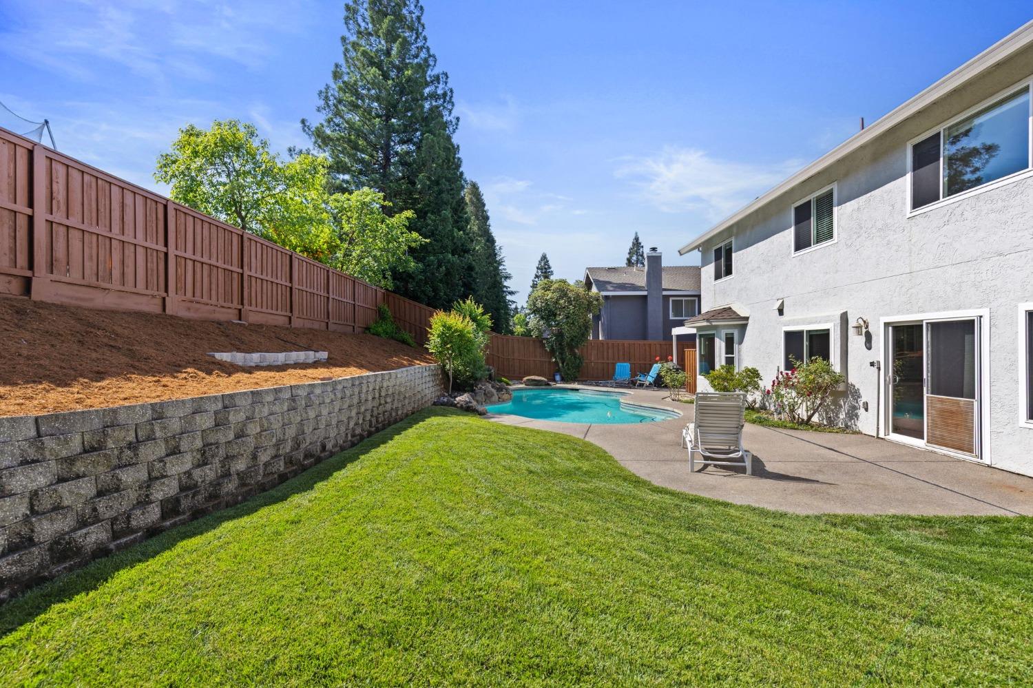 Detail Gallery Image 33 of 40 For 1535 E Colonial Pkwy #E,  Roseville,  CA 95661 - 4 Beds | 2/1 Baths
