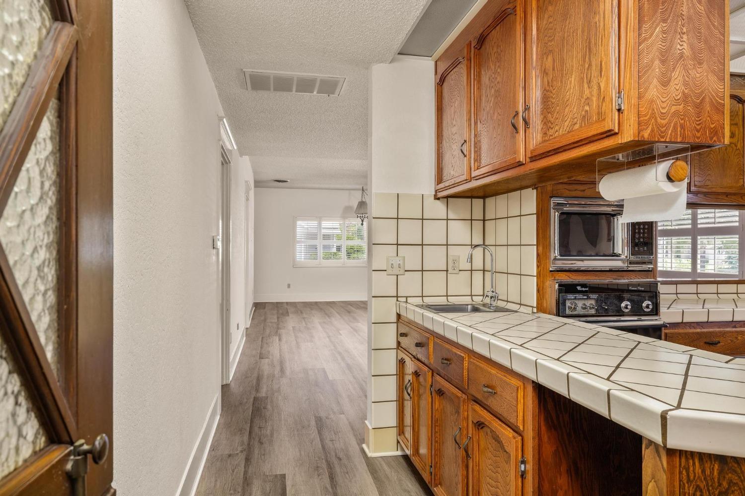 Detail Gallery Image 18 of 53 For 211 N Maple, Manteca,  CA 95336 - 3 Beds | 1 Baths