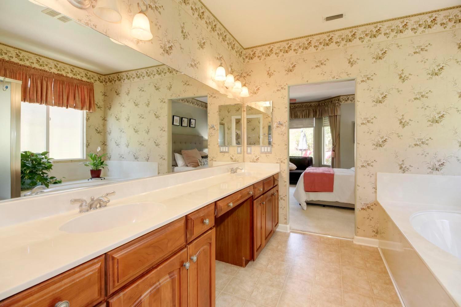 Detail Gallery Image 30 of 44 For 1960 Viola View Ct, Lincoln,  CA 95648 - 2 Beds | 2 Baths