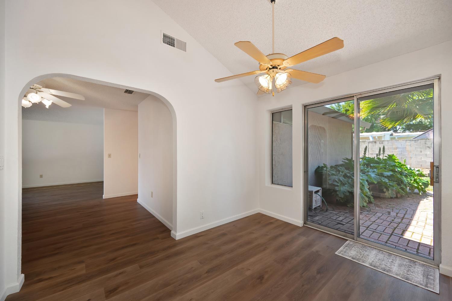 Detail Gallery Image 26 of 69 For 2259 River Trails Cir, Rancho Cordova,  CA 95670 - 3 Beds | 2 Baths