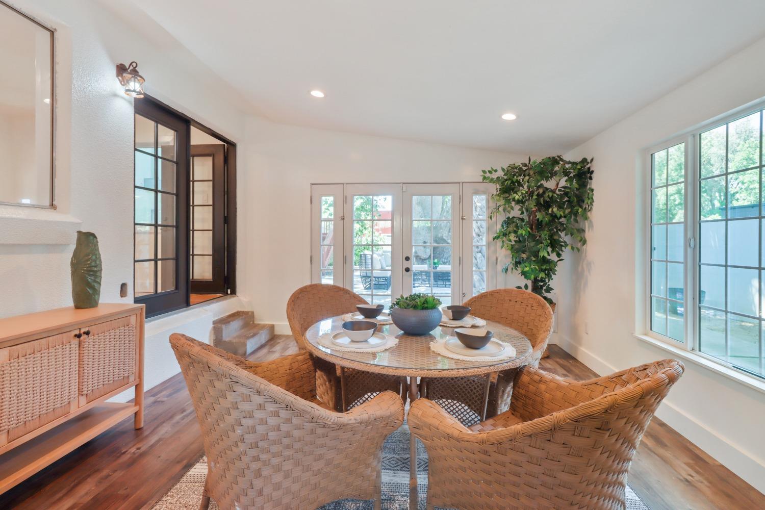 Detail Gallery Image 23 of 98 For 2590 S River Rd, West Sacramento,  CA 95691 - 3 Beds | 2/1 Baths