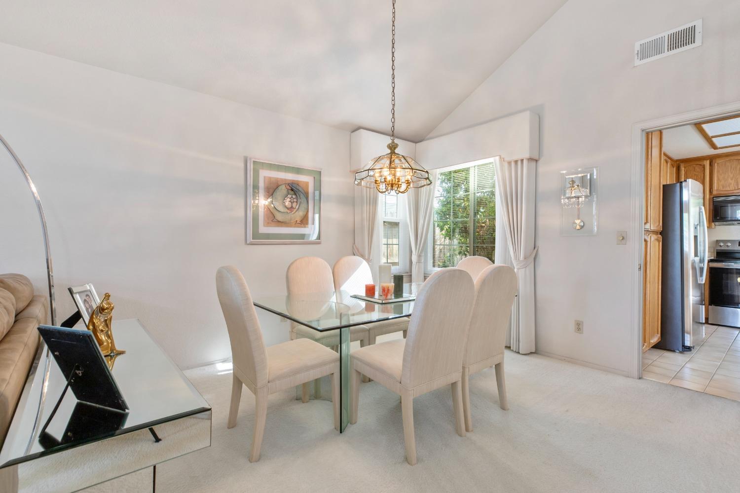 Detail Gallery Image 10 of 36 For 2954 Savanna Dr, Tracy,  CA 95377 - 3 Beds | 2/1 Baths