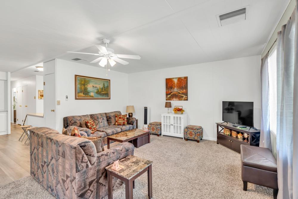 Detail Gallery Image 11 of 36 For 77012 Lauppe Ln, Citrus Heights,  CA 95621 - 2 Beds | 2 Baths