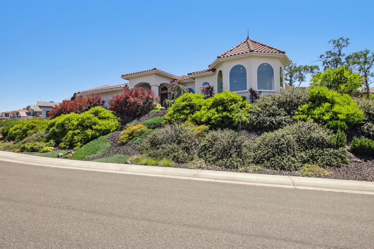 Detail Gallery Image 35 of 36 For 683 Russell Dr, Folsom,  CA 95630 - 3 Beds | 3 Baths