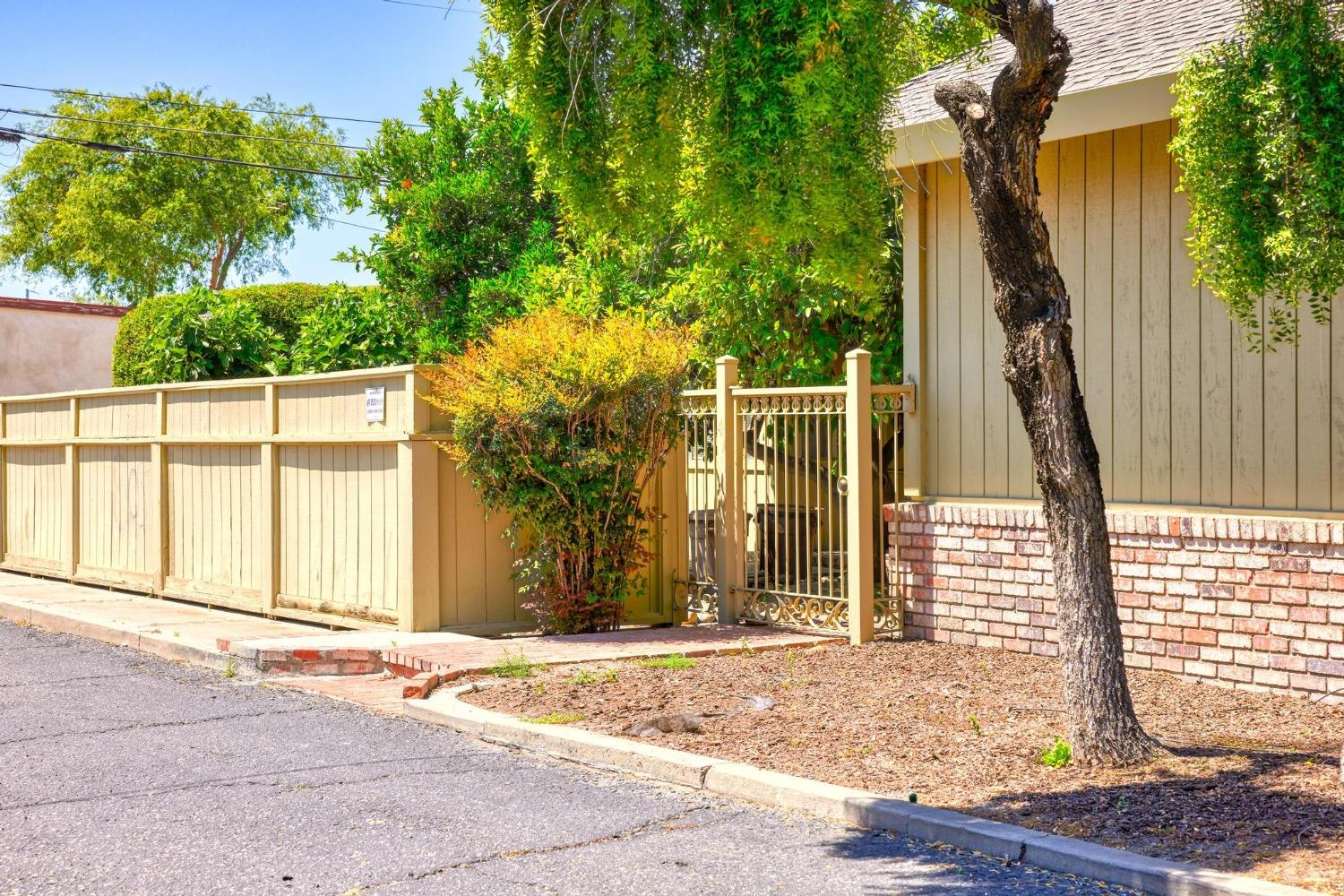Detail Gallery Image 48 of 53 For 211 N Maple, Manteca,  CA 95336 - 3 Beds | 1 Baths