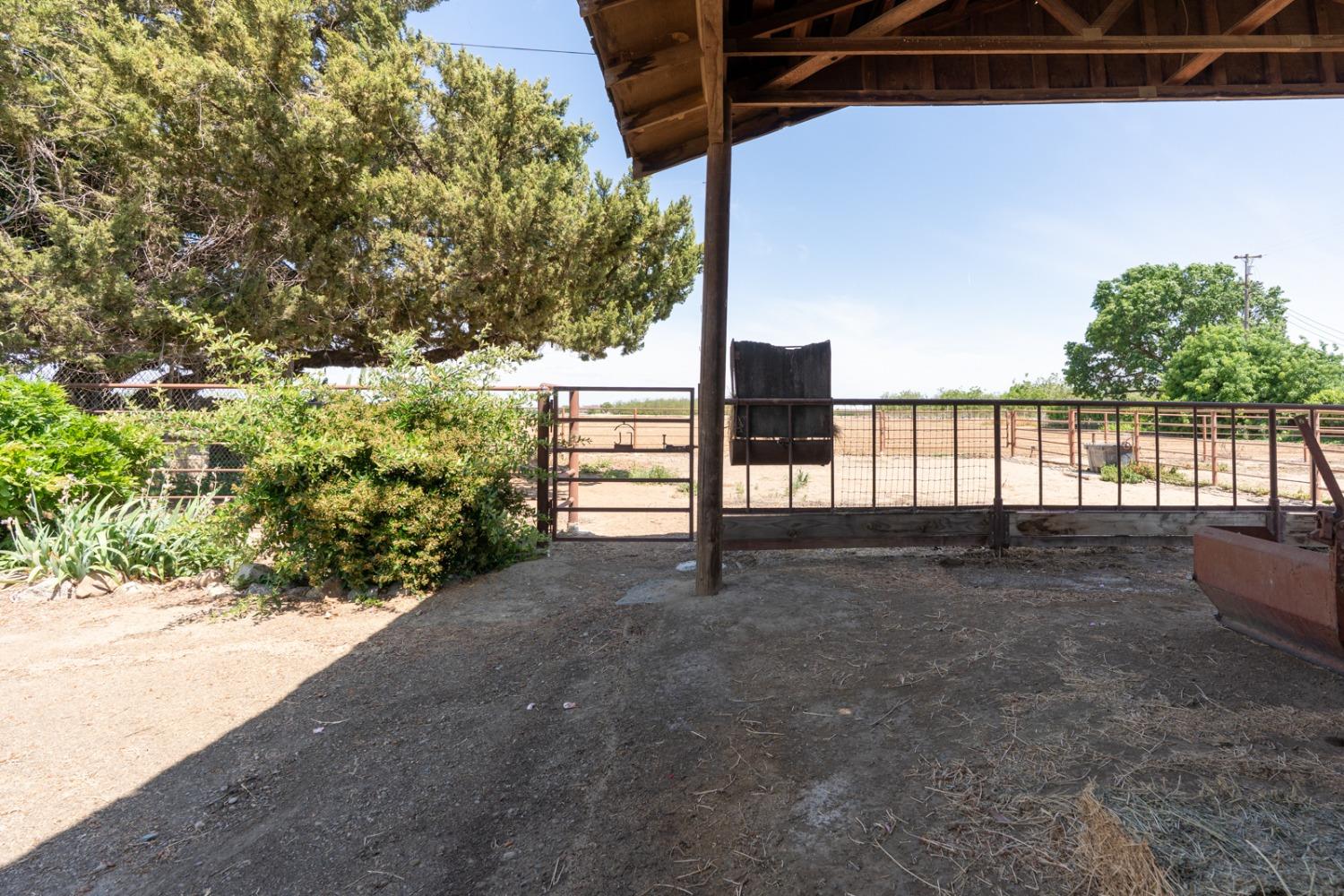 Detail Gallery Image 33 of 61 For 3789 State Highway 33, Gustine,  CA 95322 - 3 Beds | 2/1 Baths