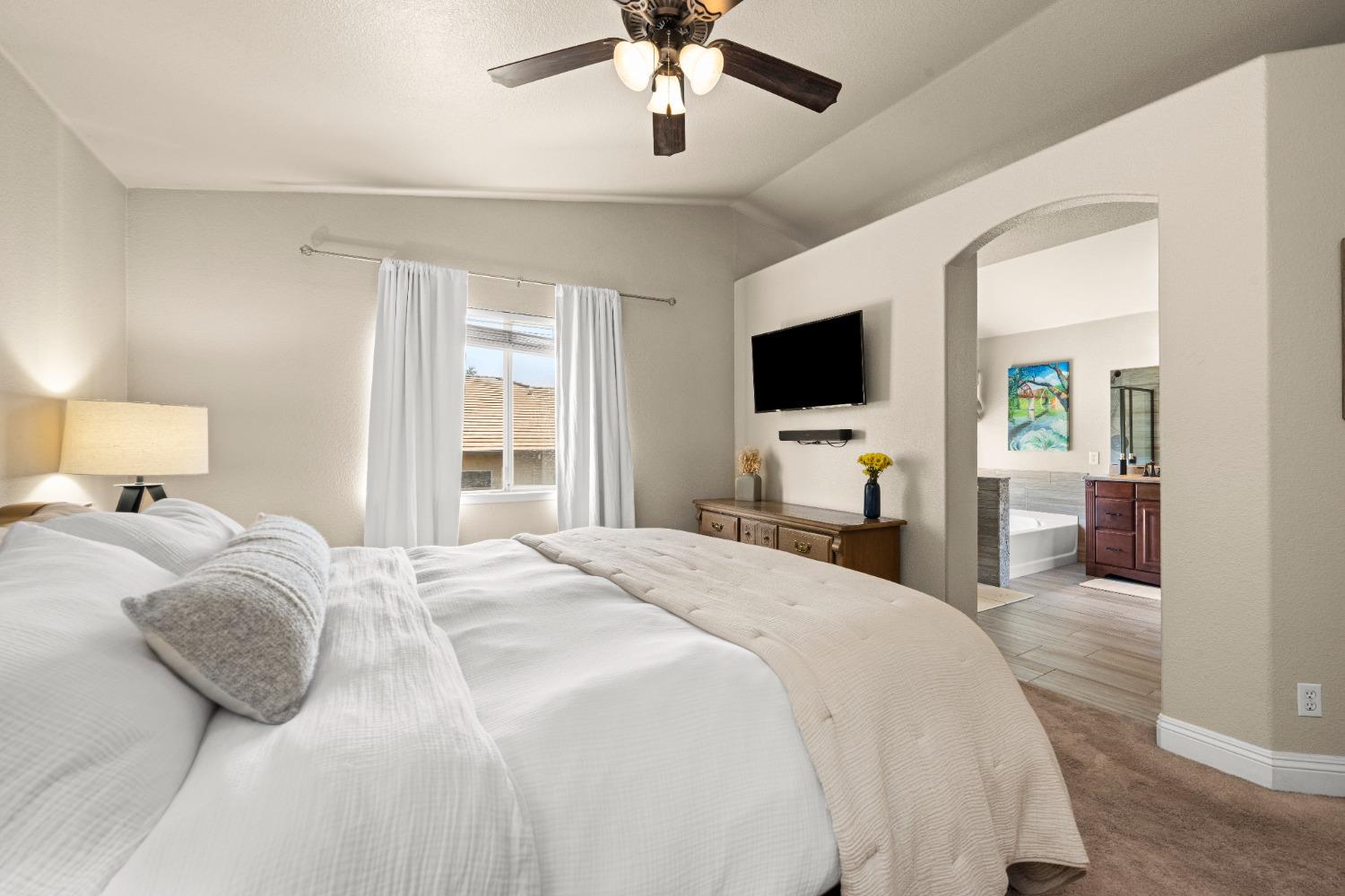 Detail Gallery Image 29 of 42 For 2106 Cargill Way, Roseville,  CA 95747 - 4 Beds | 2/1 Baths
