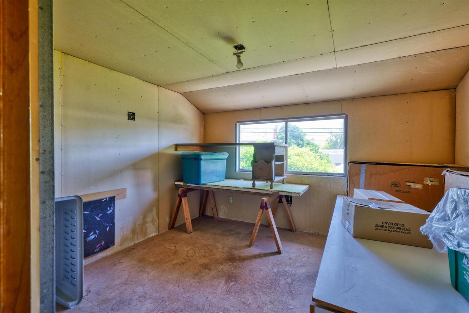 Detail Gallery Image 42 of 53 For 211 N Maple, Manteca,  CA 95336 - 3 Beds | 1 Baths