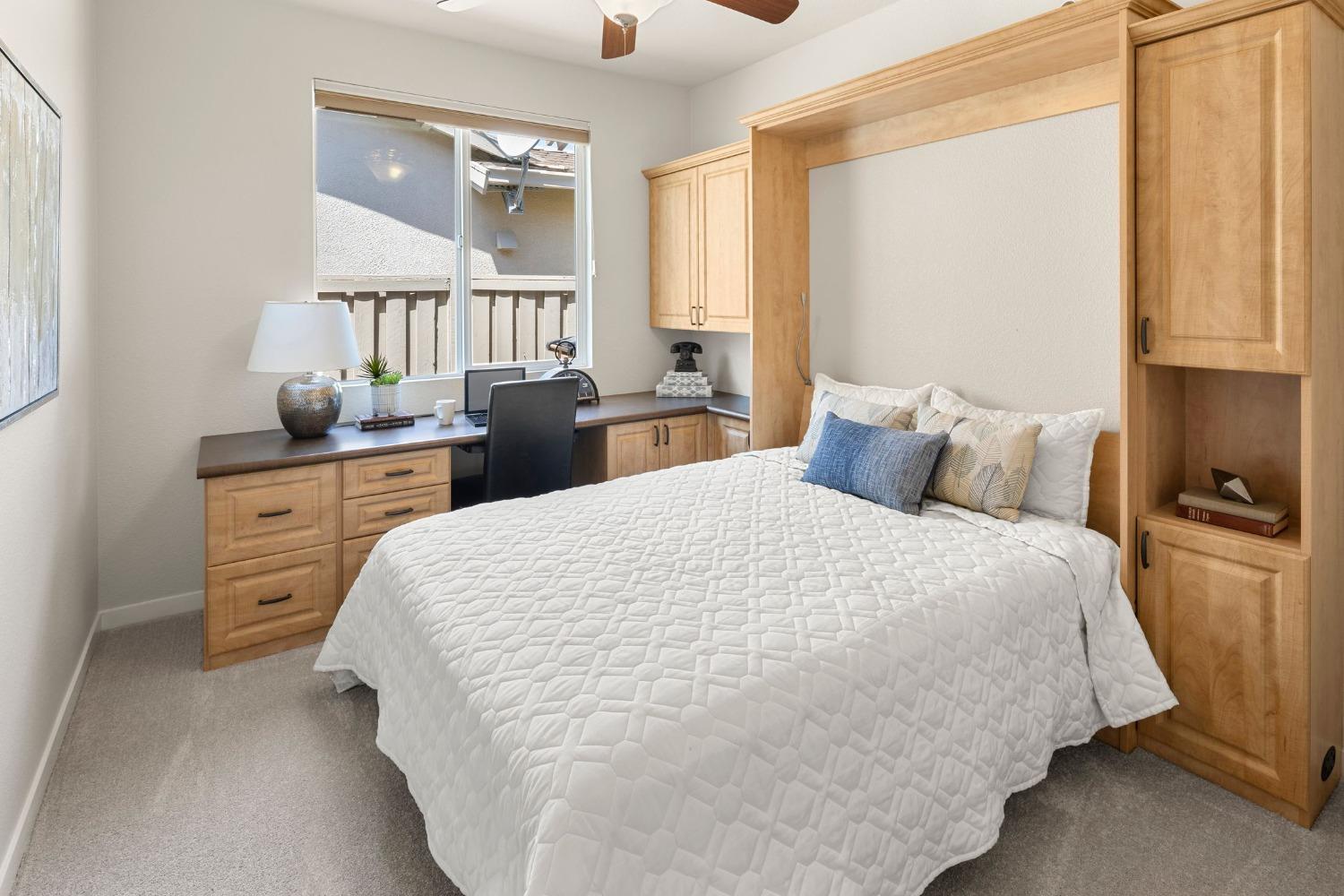Detail Gallery Image 30 of 42 For 1239 Hawthorne Ln, Lincoln,  CA 95648 - 2 Beds | 2 Baths