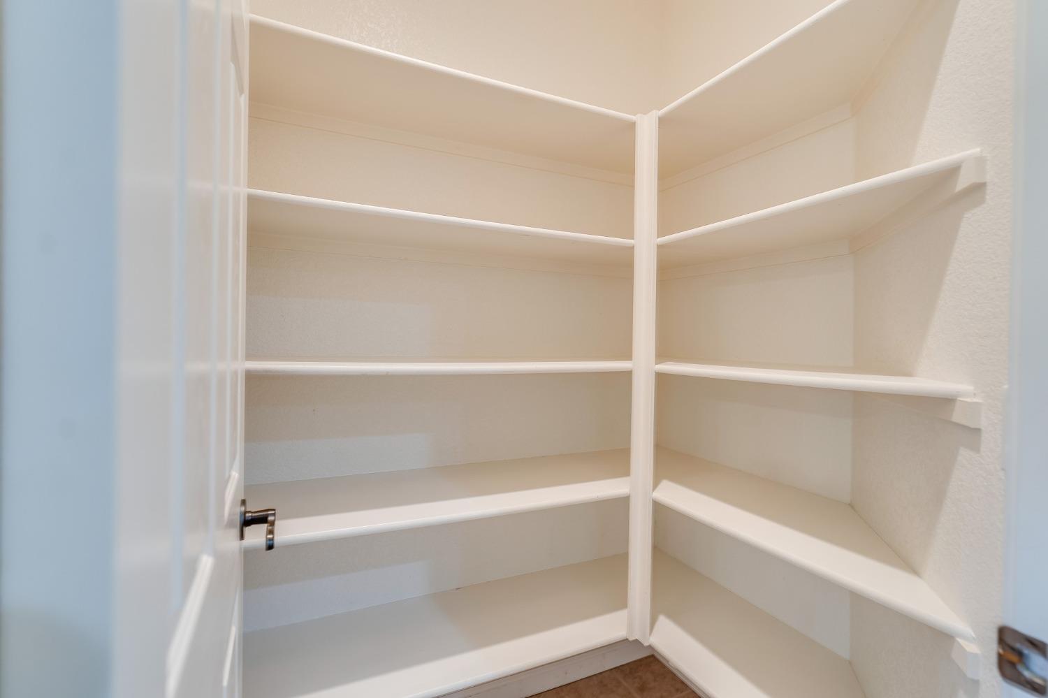 Detail Gallery Image 31 of 77 For 2080 Maximillian Ct, Los Banos,  CA 93635 - 4 Beds | 2/1 Baths