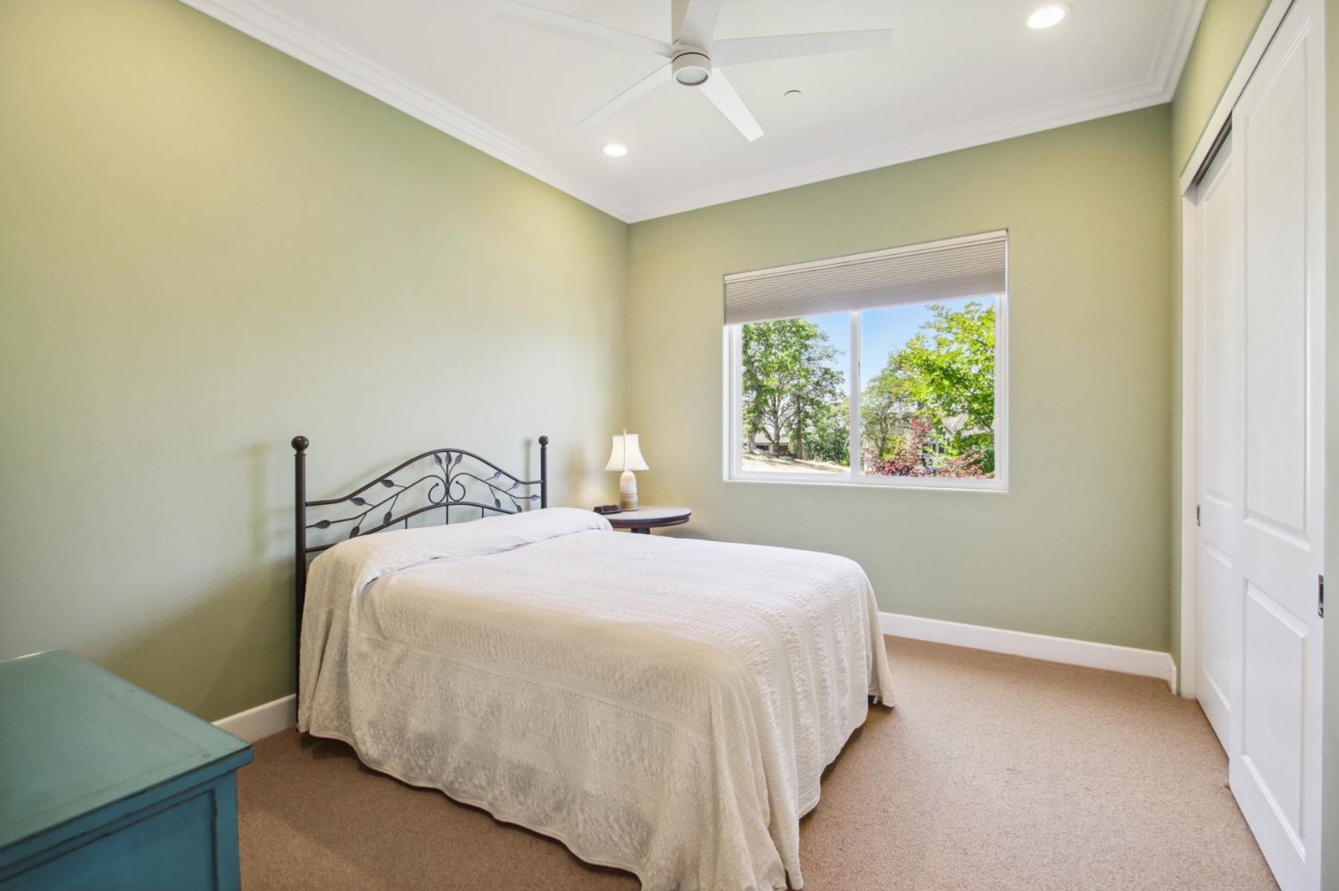 Detail Gallery Image 25 of 36 For 683 Russell Dr, Folsom,  CA 95630 - 3 Beds | 3 Baths
