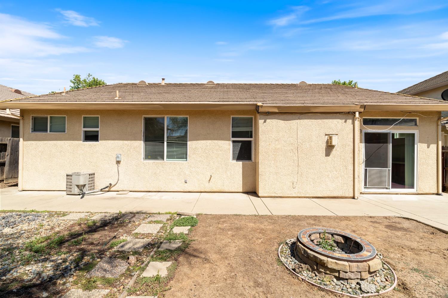Detail Gallery Image 29 of 41 For 9443 Marius Way, Sacramento,  CA 95829 - 4 Beds | 2 Baths