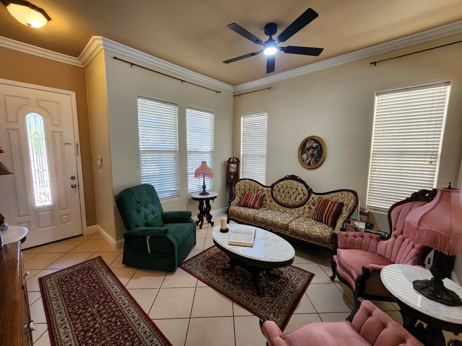 Detail Gallery Image 3 of 46 For 734 Bunting Ln, Newman,  CA 95360 - 3 Beds | 2 Baths