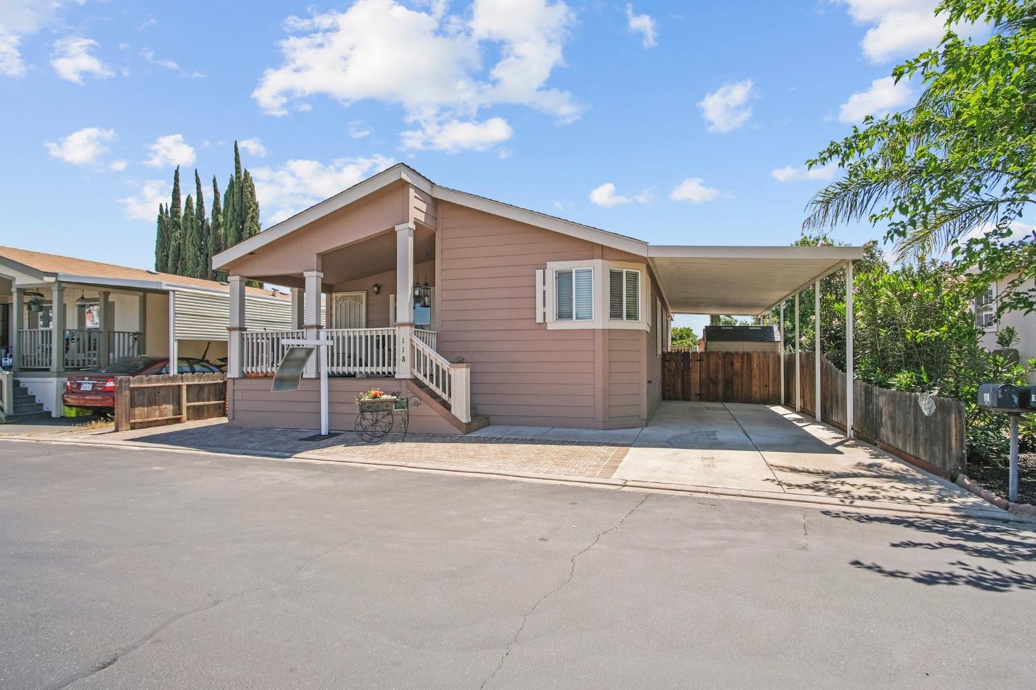 Detail Gallery Image 2 of 28 For 1830 E Yosemite Ave 118, Manteca,  CA 95336 - 2 Beds | 2 Baths