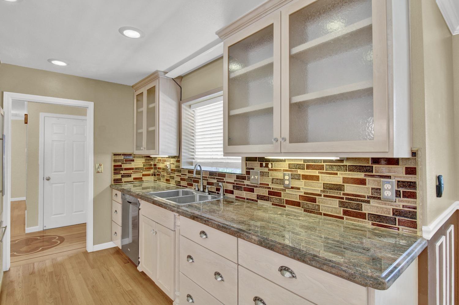 Detail Gallery Image 28 of 44 For 2805 Sheffield Ln, Modesto,  CA 95350 - 3 Beds | 2 Baths