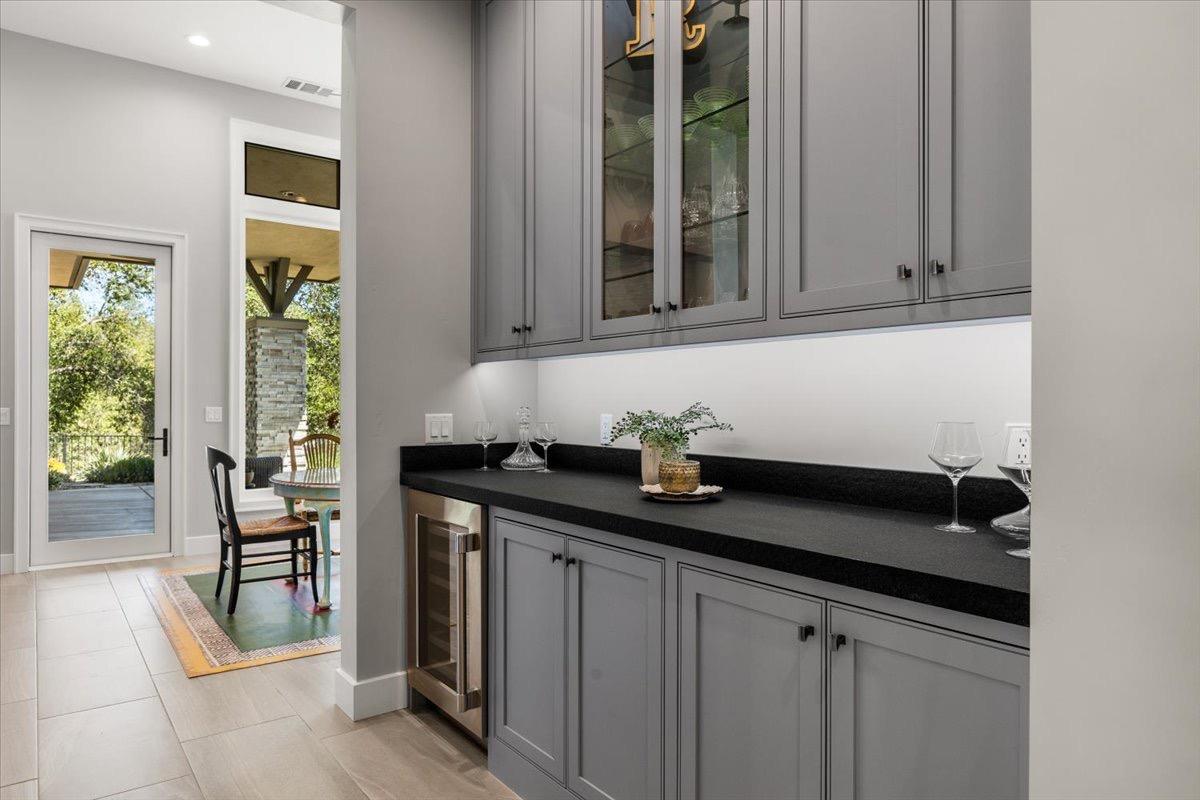 Detail Gallery Image 27 of 55 For 2073 Long View Dr, Meadow Vista,  CA 95722 - 3 Beds | 3/1 Baths