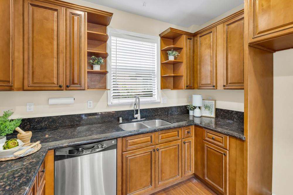 Detail Gallery Image 17 of 51 For 7885 Monaldo Walk, Sacramento,  CA 95823 - 3 Beds | 2/1 Baths