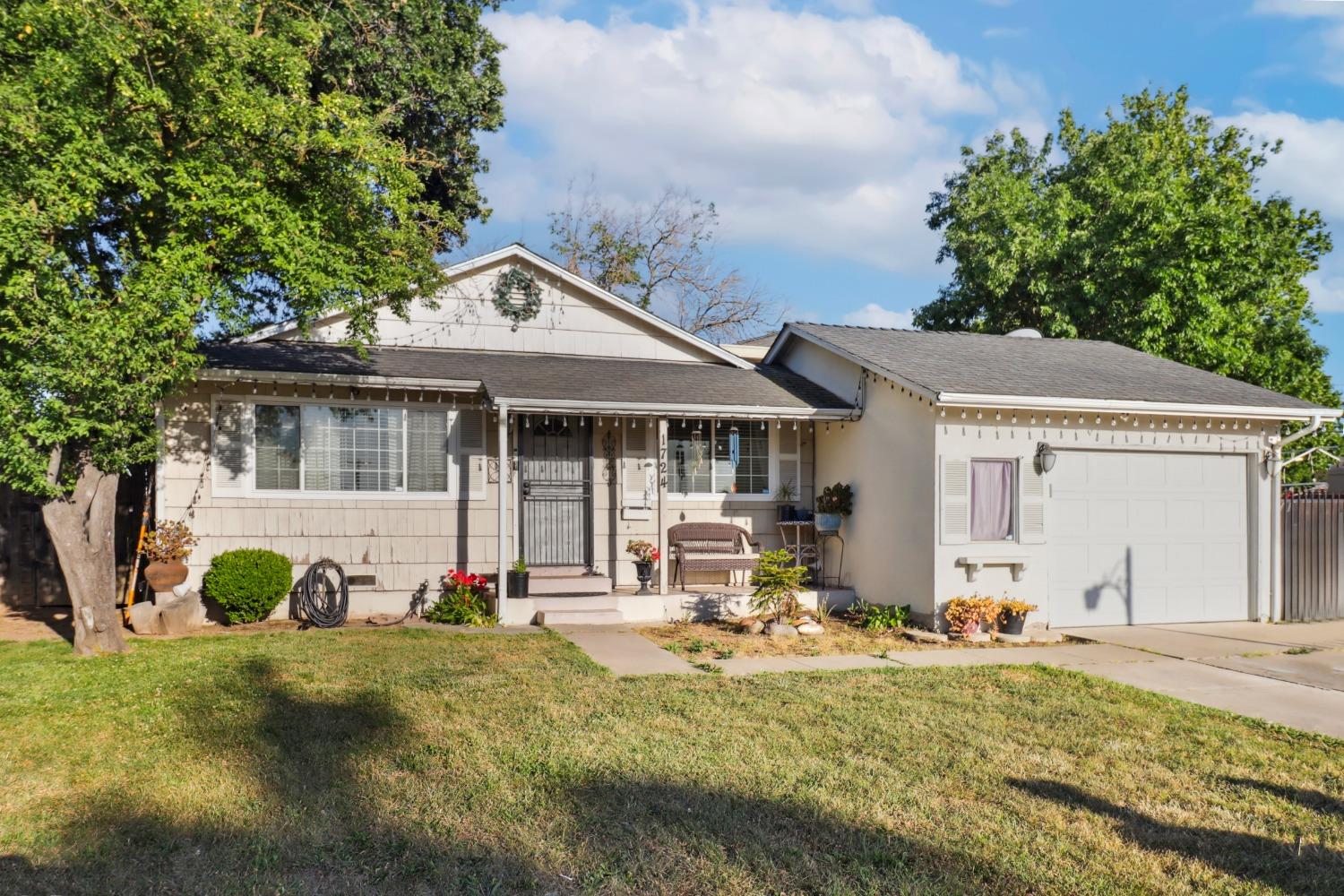 Detail Gallery Image 37 of 37 For 1724 Belt Way, Sacramento,  CA 95832 - 4 Beds | 2 Baths