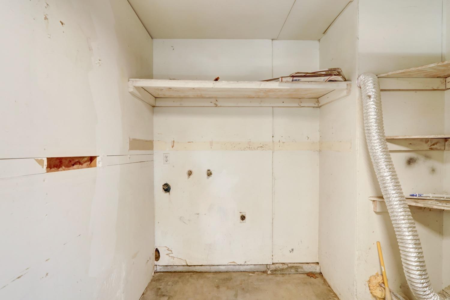 Detail Gallery Image 35 of 41 For 7915 Center Pkwy, Sacramento,  CA 95823 - 3 Beds | 1/1 Baths