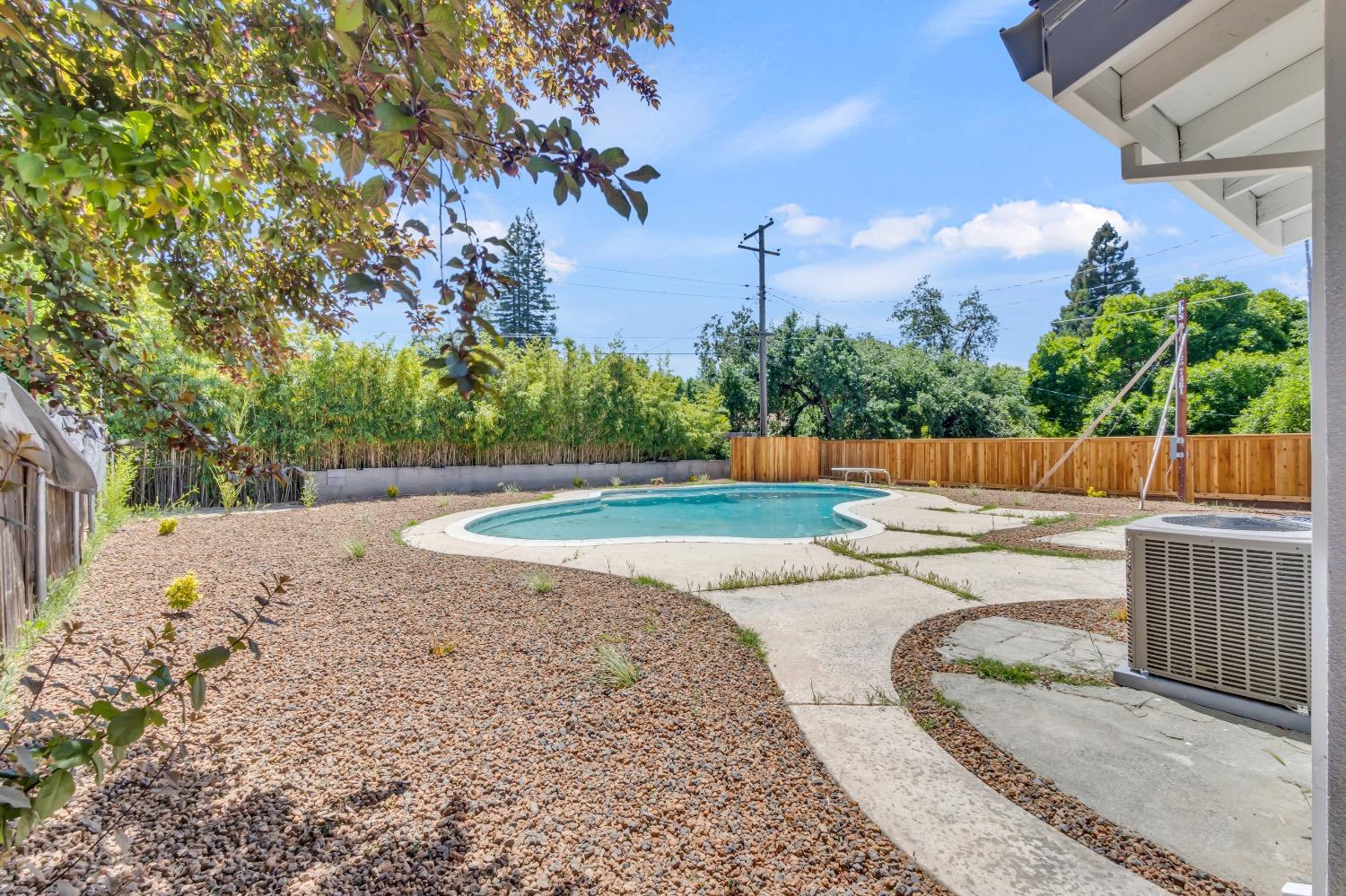 Detail Gallery Image 39 of 39 For 7638 Denio Way, Citrus Heights,  CA 95610 - 4 Beds | 3 Baths