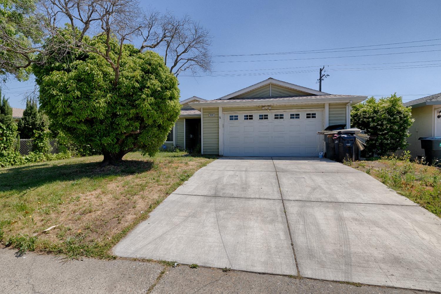 Detail Gallery Image 1 of 28 For 4246 Galbrath Dr, North Highlands,  CA 95660 - 4 Beds | 2 Baths