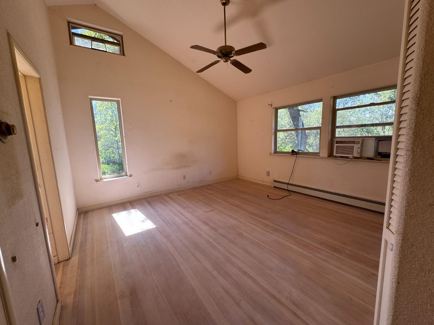 Detail Gallery Image 18 of 48 For 13375 Rue Montaigne, Oregon House,  CA 95962 - 3 Beds | 3 Baths