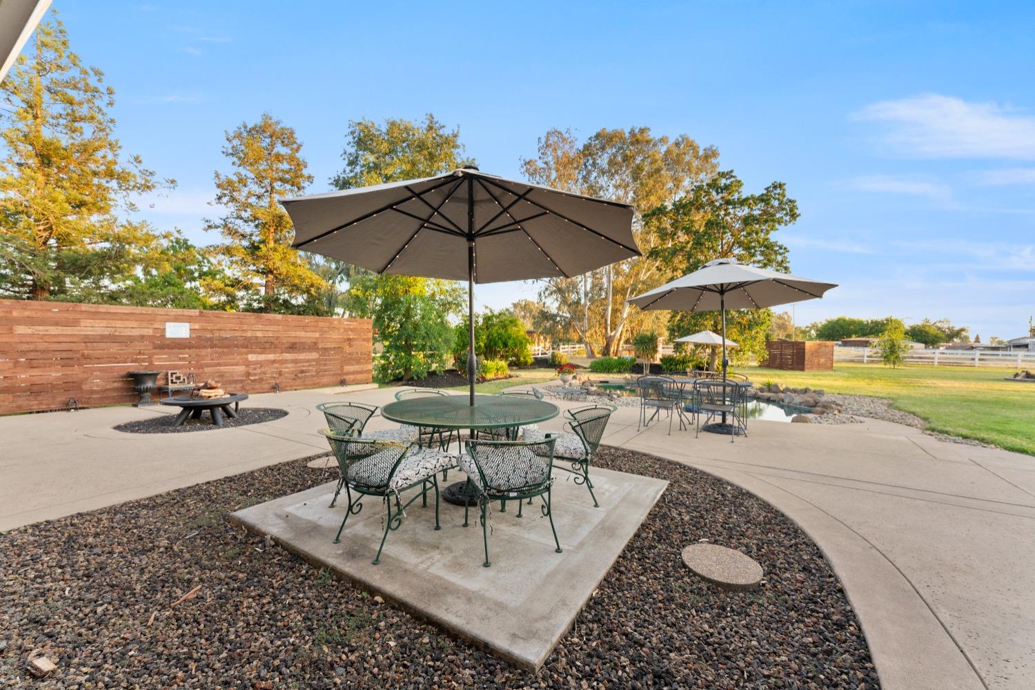 Detail Gallery Image 70 of 99 For 11750 Cresthill Dr, Elk Grove,  CA 95624 - 4 Beds | 2 Baths