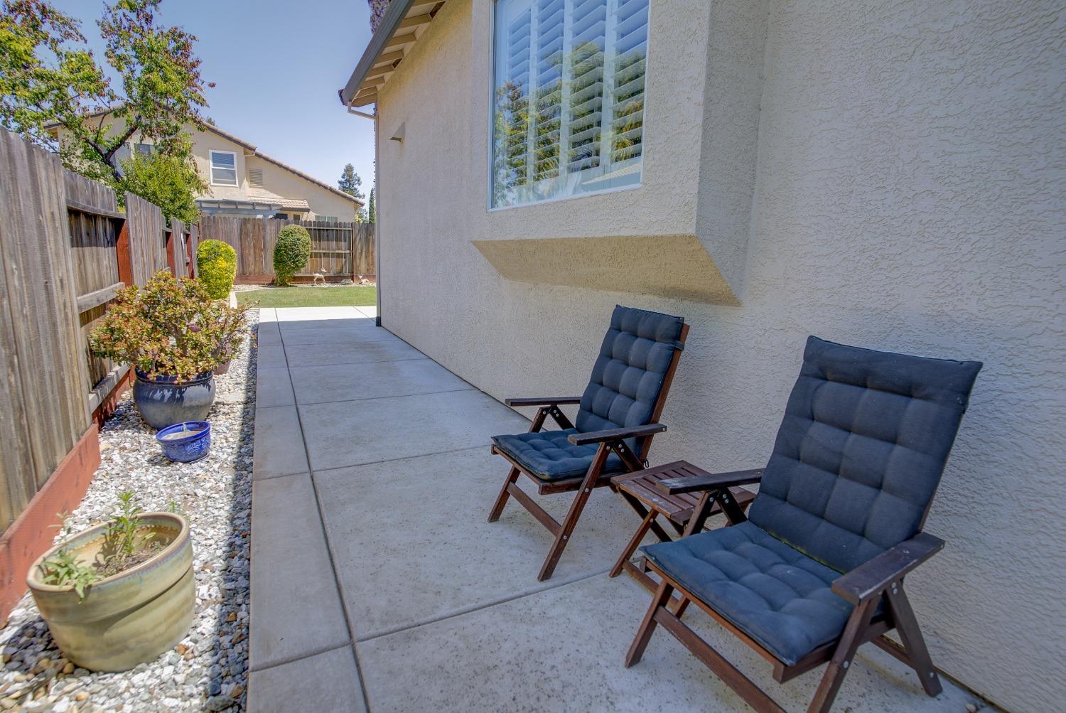 Detail Gallery Image 6 of 43 For 965 Blackwell Way, Galt,  CA 95632 - 4 Beds | 2/1 Baths